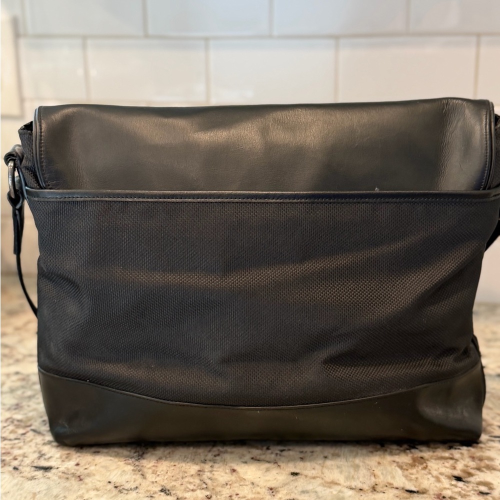 Coach Black Men's Messenger Bag - Picture 5 of 13